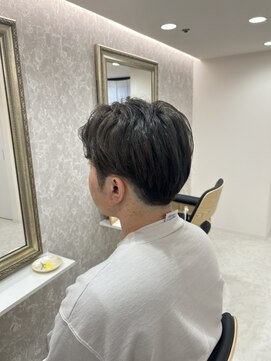 エムツー(mtm) くせ毛をいかしたオシャレメンズカット