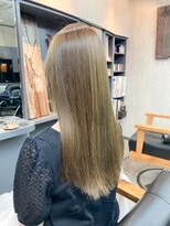 オト(oto) 抜け感と上品さを叶えるアッシュブロンド/ブリーチ/ハイトーン