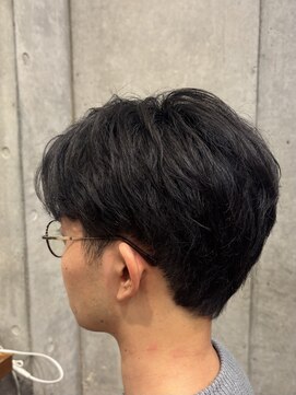 シルフィ(sylph) クセ活かしでパーマ風ショートヘア／20代30代40代