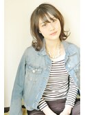 伸ばしかけ外はねボブ