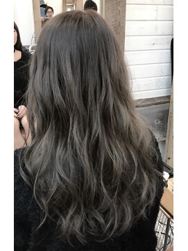 ナンバー アンフィール 渋谷(N° anfeel) アッシュベージュカラー&ほつれウエーブ