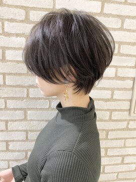 アンド ストーリーズ(&STORIES) 大人可愛い/ショートボブ/小顔/スリークボブ/外ハネボブ【江角】