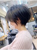 黒髪大人ショートボブ・流し前髪・前下がり【BISA】