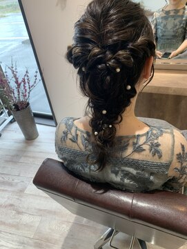 トハユ(TOHAYU) 編みおろしアレンジ