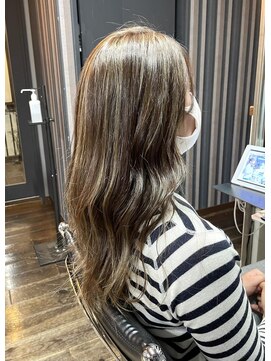 ヘアアンドメイク エジェリ(hair&make egerie) シークレットハイライト・ミントグレージュ・ロング