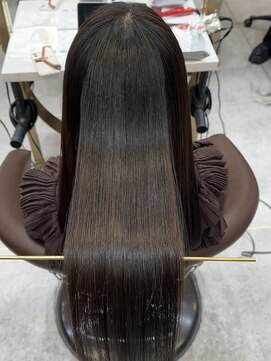 ロンドメリア 天神大名店(Lond Melia) 髪質改善縮毛矯正でツヤサラストレート 髪質改善/艶髪/縮毛矯正