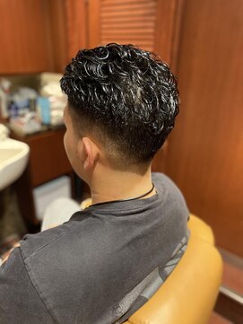 ヘアーモードキクチ 日本橋三越前店 フェードパーマ