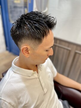 ミリオンバックス 御徒町店(Million Backs) スキンフェードアップバング