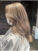 ブロンドベージュ