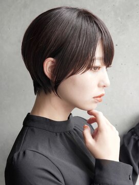 カライングドゥ(ing deux) 大人可愛い20代30代40代黒髪前下がりショートボブ丸みショート◎