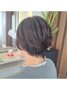 マイノリティー 石橋店(Minority) 癖毛をいかしたショート