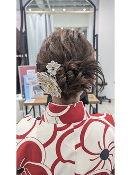 サンクチュアリ ウィズエデン 京橋店(Sanctuary with eden) 袴 ヘアセット