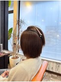 30代40代大人可愛い森ガール風小顔ワンサイドショートボブ