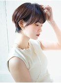 フェミニンマッシュショート