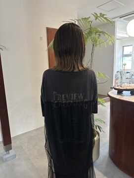 デン(den) ベージュでナチュラルに　グラデーションカラー