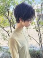 リリー(Lily)&nbsp;大人ショートはトップにパーマをかけてふんわりボリュームを♪