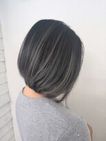 ウル(ulu)&nbsp;バレイヤージュ　ケアブリーチ　ベージュ　グレージュ　ブラウン