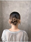 タイトシニヨン　カチモリヘア　お団子ヘア　