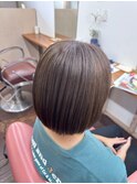 20代30代大人キレイ美シルエットツヤ感ショートボブ×グレージュ