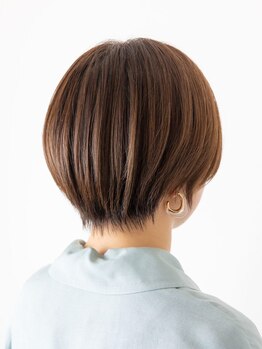 リト 西梅田店(Retto:)の写真/【縮毛矯正・髪質改善専門店】大人ショートの似合わせが得意◎髪の悩みやクセもカットで解決に導きます。