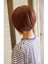 ムゥフ ヘアーアンドアイラッシュ(mouf hair&eyelash)&nbsp;大人のための白髪ぼかし×ピンクベージュ×前下がりショート