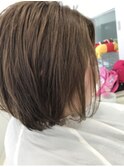 くせを活かした前下がりボブ&ミルクティグレージュ
