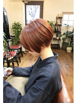 ヘアーアトリエ ジジ(hair atelier Gg) 前下がりショートボブ