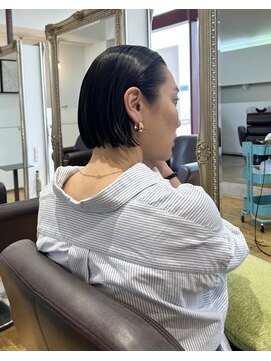 ルッツ(Lutz. hair design) オールバックボブ【犬山良慈】