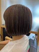 リュクスバトーバイトリコ 船橋南口店(Luxe BATEAU by tricot) 丸みぱつんボブ