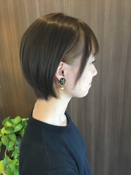 女性専用サロン シェリール 透明感あるショートボブ