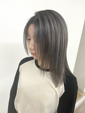 ピグメント(pigment) ホワイトグレーシャドウルーツ