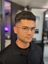 フランクスバーバーリザーブ 人形町店(FRANK’S BARBER RESERVE) クロップ/フェード/人形町 y