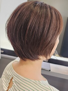 ニヤリ(Neyari) カジュアルな大人ショート【奥沢・自由が丘】