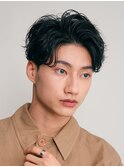栄メンズパーマ毛流れニュアンスセンターパートフェザーパーマ