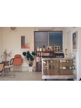 １人のスタイリストが仕上げまで担当。