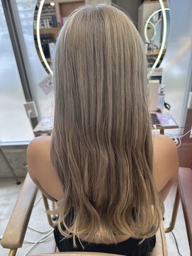 ブリーチ2回以上必須♪ホワイトシルバー