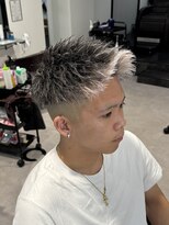 カルロイースタイル(CARLO e-style)&nbsp;ジェットモヒカン/ホワイトメッシュ/ツイストパーマ