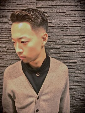 プレミアムバーバー 赤坂店(PREMIUM BARBER produce by HIRO GINZA) フェード調七三スタイル