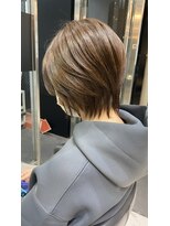 ビアンカ(Bianca) 【Bianca】 その人の癖を活かしたショート×イルミナカラー