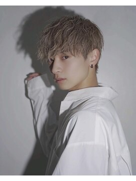 シン(syn) ハイトーンマッシュ