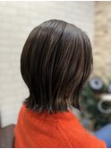 ショートボブ/ニュアンスカラー/センターパート/ブルージュ