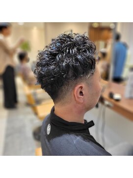 エイクス ヘア デザイン×美髪クリニック 千葉(AQs hair design) フェードカットパーマ