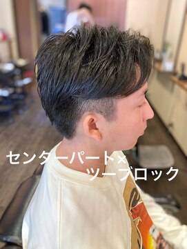 クラッキ ヘアークリエイション(CRAQUE hair creation) センターパート×ツーブロック