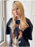 レイヤー×ブロンドヘア