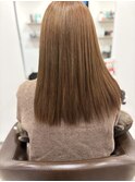 キャメルベージュ