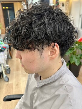 ウェイビーエフティフィフス 横浜西口(WAVEY ft.fifth) 横浜波巻きパーマシャドウパーマツイストスパイラルパーマ30代