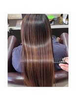 ブルーフィン シセロ(Blue Fin cicero) 夏カラーアッシュベージュ/ツヤ髪ロング/髪質改善/30代40代髪型