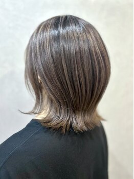 レーヴ(Reve)の写真/白髪に悩む大人女性必見！《Ｒｅｖｅ》で魅力的なグレイカラーを体験して大人女性の豊かな時間を楽しんで。