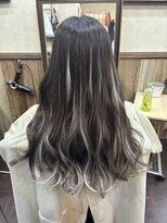 ディー エメ(D-aimer-)&nbsp;エクステ２０～３０本でハイライトデザイン