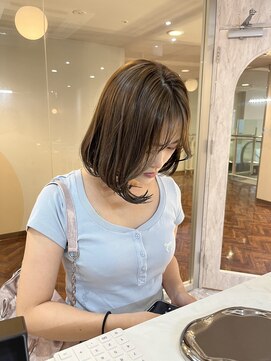 ジーナ 天神(Zina) ベージュ/透明感/ブリーチなし/ボブ